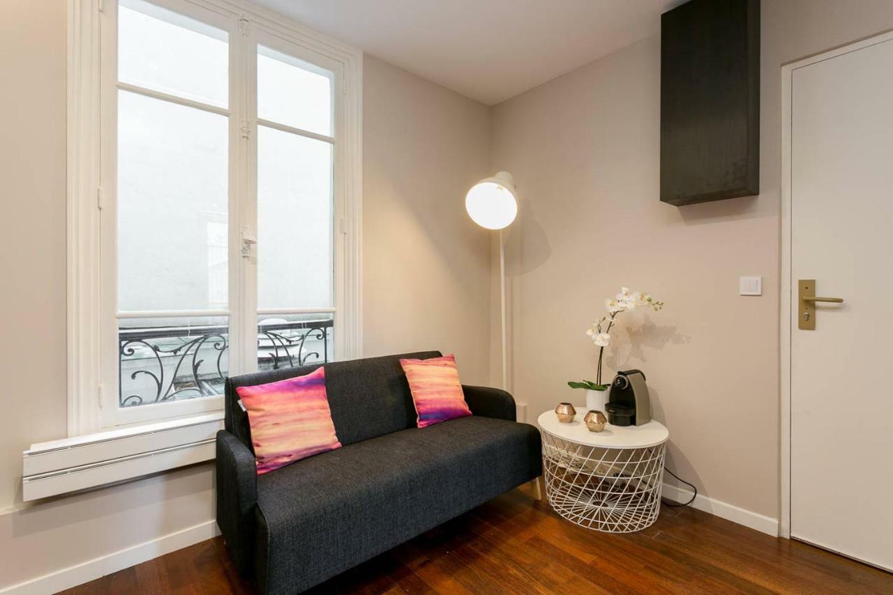 Charmant Studio Neuf Proche Des Invalides Apartment Paris Exterior photo