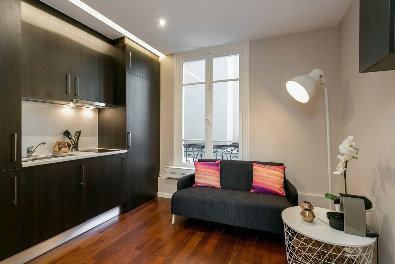 Charmant Studio Neuf Proche Des Invalides Apartment Paris Exterior photo